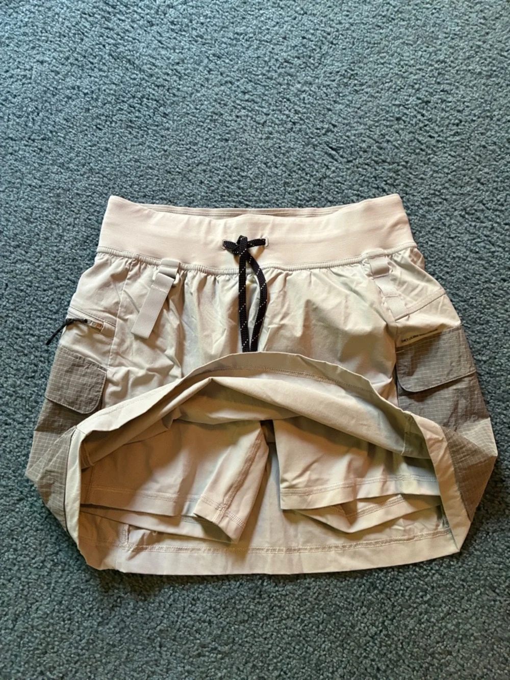 Lululemon gray utility skirt size 8 like NEW
